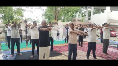 नबीनगर: प्रखंड कार्यालय एवं चंद्रगढ़ में अंतर्राष्ट्रीय योग दिवस पर योग शिविर का आयोजन