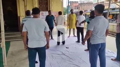 कुटुंबा: अंबा के सतबहिनी मंदिर परिसर में योग शिविर का आयोजन, प्रतिदिन योग करने से बीमारियों से मुक्ति मिलती है