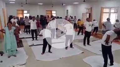 फतेहपुर: जिले में अधिकारियों के साथ लाखों लोगों ने किया योगा, जनप्रतिनिधियों ने एक घंटे योगा करने की अपील की, खागा, सदर तहसील