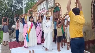 बक्सर: अंतर्राष्ट्रीय योग दिवस पर जिले के शहरी पीएचसी समेत सभी हेल्थ एंड वेलनेस सेंटर में योग शिविर आयोजित