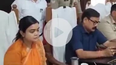 बहेड़ी: तहसील परिसर में आयोजित संपूर्ण समाधान दिवस में डीएम और एसएसपी ने शिकायतें सुनकर निस्तारण के दिए आदेश