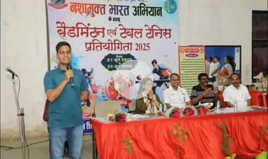 ग्वालियर गिर्द: ग्वालियर कलेक्टर ने कहा, खेल से युवाओं का होता है सर्वांगीण विकास, नगर निगम के बैडमिंटन कोर्ट में किया संबोधित