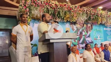 कोडरमा: 11वाँ अंतर्राष्ट्रीय योग दिवस पर शिव वाटिका,झुमरी तिलैया में भव्य योग कार्यक्रम का आयोजन