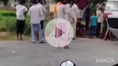 बलरामपुर: फुलवरिया हरिहरगंज बायपास मार्ग पर काशीराम आवास के पास पुलिया से टकराकर पलटी कार, ड्राइवर हुआ घायल