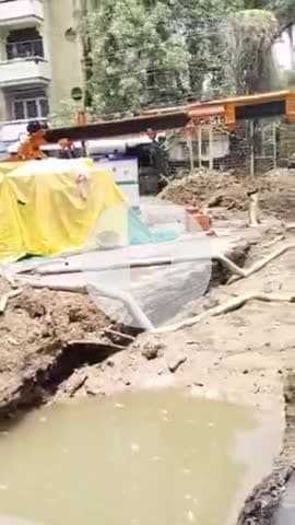 कानपुर: तिलक नगर में राजीव पेट्रोल पंप के पास टूटी पाइपलाइन के कारण सैकड़ों लोगों के घर में नहीं पहुंचा पानी