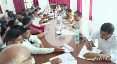 कुंडा: एसडीएम कुंडा और सीओ कुंडा ने तहसील कुंडा में सम्पूर्ण समाधान दिवस के अवसर पर की जनसुनवाई