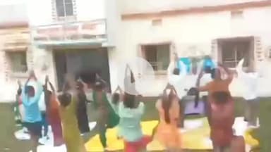 बिश्रामपुर: विश्रामपुर नगर परिषद और आंचलिक क्षेत्रों में अंतर्राष्ट्रीय योग दिवस मनाया गया, कई लोगों ने योगाभ्यास किया