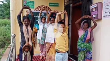 सेन्हा: योग दिवस पर जिले के सभी स्वास्थ्य केंद्रों में नशा मुक्ति शपथ और स्वास्थ्य जागरूकता अभियान चलाया गया