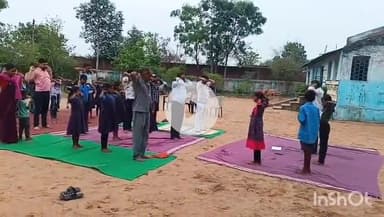 उदयपुर धरमजयगढ़: धरमजयगढ़ के शाहपुर, ससकोबा सहित विभिन्न ग्रामीण क्षेत्रों में योग दिवस पर किया गया योगाभ्यास
