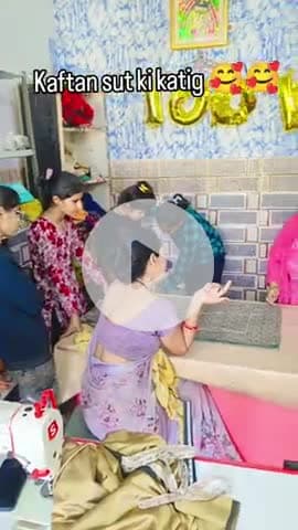 इतने स्टूडेंट काम सीख रहे हो अपना करियर खुद बना रहे हैं