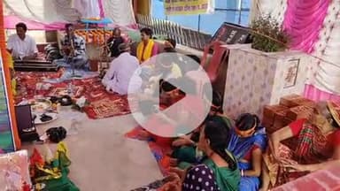 झाझा: झाझा नगर क्षेत्र के स्टेशन चौक स्थित मां मनोकामना दुर्गा मंदिर में आयोजित दो दिवसीय धार्मिक अनुष्ठान का समापन हुआ