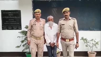 धनौरा: 13 साल से कई धाराओं में फरार आरोपी को बछरायूं थाना पुलिस ने मुखबिर की सूचना पर किया गिरफ्तार