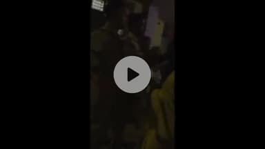 झांसी: बबीना थाने के अंदर पुलिस ने फरियादियों के साथ की हाथापाई और खींचातानी, वीडियो हुआ वायरल