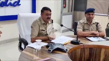 देहरादून: एसएसपी अजय सिंह ने कार्यालय में अधिकारियों के साथ त्रिस्तरीय पंचायत चुनाव की तैयारियों पर की समीक्षा बैठक, दिए निर्देश