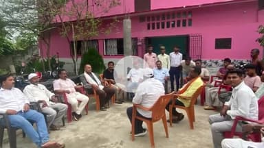 प्रतापपुर: चतरा विधायक जनार्दन पासवान मोनीया पहुंचे, लोगों की सुनीं समस्याएं