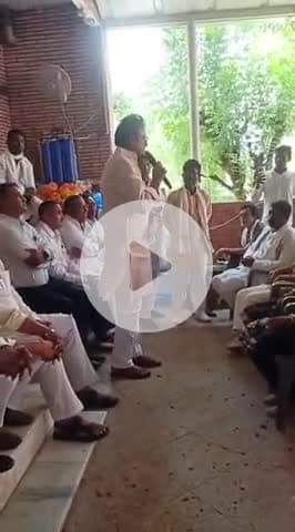 चूरू: आज़ जिला चूरु में सांसी समाज सम्मेलन हुआ मूख्या मांग पत्र सौंपा गया अध्यक्ष चैनाराम सांसी।