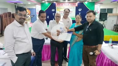 कोडरमा: रोटरी क्लब जिले में पर्यावरण, शिक्षा और स्वास्थ्य पर काम करेगी, संतोष कुमार बने नए सत्र के अध्यक्ष