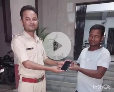 मांझा: मांझा थाने की पुलिस ने गुम हुआ मोबाइल बरामद कर मालिक को सौंपा: थाना अध्यक्ष