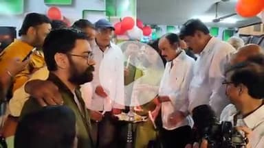 सबौर: आदमपुर के सीएमएस हाई स्कूल मैदान में डिज्नीलैंड मेले का दीप प्रज्वलन व फीता काटकर शुभारंभ