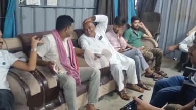 टेहरोली: मऊरानीपुर कस्बे में बिजली कटौती से परेशान लोगों ने सुनाई अपनी समस्या, अधिकारी बोले जल्द होगा समाधान