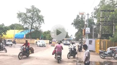 बूंदी: शहर के लाल बत्ती चौराहे पर लाल बत्ती खराब होने से मनमानी तरीके से दौड़ रहे हैं वाहन, कभी भी हो सकती है बड़ी घटना