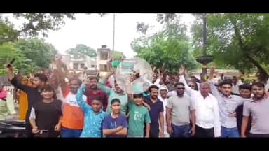 लाडपुरा: कोटा के जाखोड़ा में मंदिर तोड़ने के विरोध में माली समाज ने जिला कलेक्ट्री पर किया प्रदर्शन, विधायक को सौंपा ज्ञापन