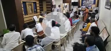 बाबई: माखन नगर विधायक ठाकुर विजयपाल सिंह ने अपने कार्यालय में सुनी लोगों की समस्याएँ, कराया निराकरण