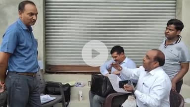 धनौरा: गजरौला के मोहल्ला विजयनगर में खाद्य विभाग की टीम ने तेल के गोदाम पर की छापेमारी