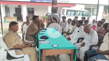 अमरोहा: आगामी त्यौहारों को लेकर पुलिस अलर्ट, डिडौली कोतवाल हरिश्वर्धन सिंह ने मुस्लिम धर्म गुरुओं के साथ मोहर्रम पर की बैठक