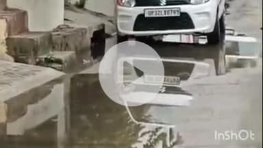 तुलसीपुर: बारिश से खुली तुलसीपुर नगर में जल निकासी व्यवस्था की पोल, जगह-जगह भरा पानी