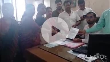 हिंगणघाट: कलोडे सभागृहा सामोरील झोपडपट्टीमुळे अनेक समस्या: उपयोजना करण्याची नागरीकांची न.प.कडे मागणी