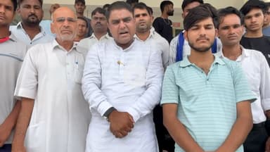 #खण्डेला अंबेडकर सामुदायिक भवन में नियम विरुद्ध चल रही अन्नुपर्णा रसोई को हटाने को लेकर किशोर दुल्हेपुरा के नेतृत्व में SDM को ज्ञापन सौंपा।