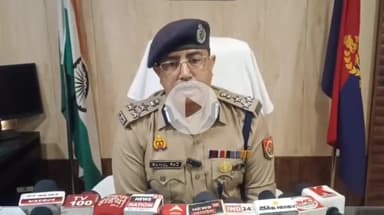 झांसी: डीआईजी रेलवे प्रयागराज राहुल राज ने झांसी में जीआरपी एसपी कार्यालय में की प्रेसवार्ता