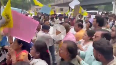 पटना ग्रामीण: पटना में स्वास्थ्य मंत्री मंगल पांडे के आवास के बाहर जन सुराज का प्रदर्शन, इस्तीफे की मांग