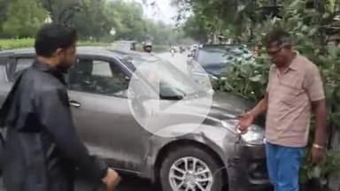 लाडपुरा: नयापुरा स्टेशन मुख्य सड़क पर आर्मी गेट के निकट तेज रफ्तार कार पलटी, घायल को निजी अस्पताल में भर्ती किया गया