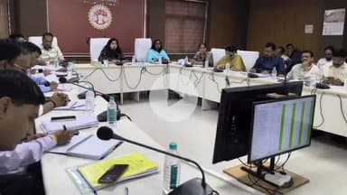 खरगौन: कलेक्टर कार्यालय में टीएल बैठक का हुआ आयोजन, कलेक्टर भव्या मित्तल ने दिए आवश्यक दिशा निर्देश