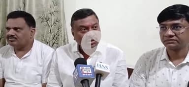 सुल्तानगंज: विश्व प्रसिद्ध श्रावणी मेला का जायजा लेने पूर्व जिला परिषद अध्यक्ष अनंत कुमार उर्फ टुनटुन साह अजगैबीनाथ धाम पहुंचे