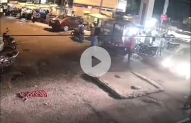ग्वालियर गिर्द: तानसेन नगर रोड पर बीच सड़क जमकर हुई मारपीट, घटना का वीडियो वायरल