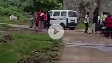 અંકલેશ્વર: તાલુકાના સજોદ ગામે ગ્રામ પંચાયતની ચૂંટણીમાં મતદાન દરમિયાન પૈસા વહેંચવાના વાયરલ વિડીયો મામલે પોલીસ ફરિયાદ નોંધાઇ