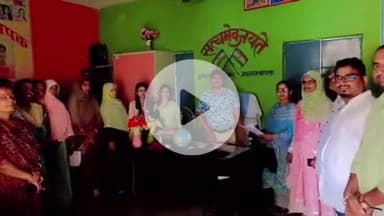 पूर्णिया पूर्व: मध्य विद्यालय मंझेली हाट में विद्यालय खुलते ही बच्चों की उपस्थिति ने किया अचंभित, पुष्प से किया स्वागत