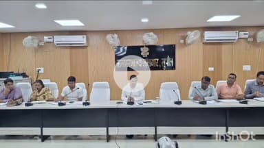 सुपौल: डीएम सावन कुमार की अध्यक्षता में कलेक्ट्रेट में साप्ताहिक समीक्षा बैठक हुई