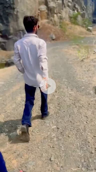 सहयोग करना आदत है, मदद करना धर्म है 
इसे कायरता की निशानी समझने की गलती न करें 🙏🏻

#apsgurjar #gwalior