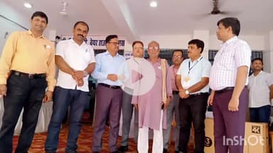 सासाराम: सासाराम उप निर्वाचन पदाधिकारी रोहतास डीडीसी ने वेयरहाउस में ईवीएम मशीन का किया निरीक्षण