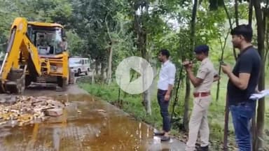 बख्तियारपुर: बख्तियारपुर में बरामद 3000 लीटर विदेशी शराब सालिमपुर थाना परिसर में जेसीबी से नष्ट की गई