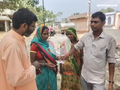 बीसलपुर:मझगंवा के गुम हुए तीनों बच्चे हुए बरामद किसान नेता देवस्वरूप पटेल ने पीड़ित परिवार से मिलकर प्रशासन से की वार्ता