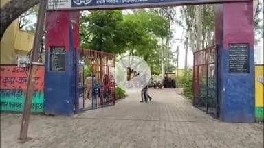 जलेसर: हाइड्रा गांव कुशवाहा निवासी तीन चालकों ने सीवर लाइन कार्य में 2 महीने की मजदूरी न मिलने की शिकायत की