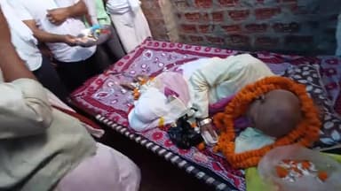 बड़ाहरा दुर्गावती में त्रिभुवन यादव जी के यहां त्रिकालदर्शी अंतर्यामी प्रभु श्री शिवपूजन बाबा, गुलेरी बाबा का आगमन 23जून