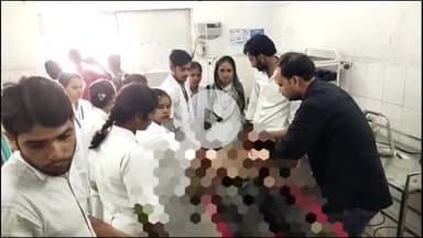 इटावा: सिविल लाइन क्षेत्र में मकान निर्माण के दौरान मजदूर को लगा करंट, डॉक्टर ने किया मृत घोषित