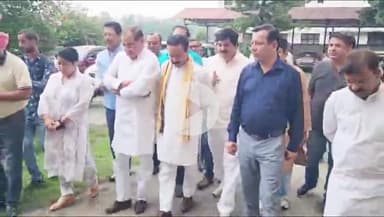 देहरादून: कांग्रेस प्रतिनिधिमंडल ने राज्य निर्वाचन आयोग में मुख्य चुनाव आयुक्त से मुलाकात की, सौंपा ज्ञापन