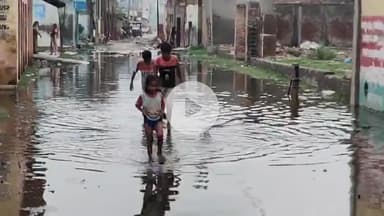 धनौरा: गजरौला के तिगरी गंगा धाम में मुख्य रास्ते पर जल भराव से ग्रामीण हुए परेशान, किया प्रदर्शन #jansamasya